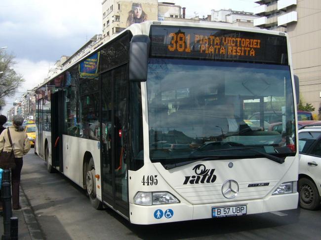Staţiile RATB de autobuze „Piaţa Sudului” vor fi reamplasate, de miercuri, din cauza lucrărilor la pasajul subteran din zonă