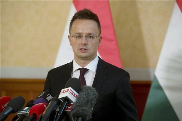 Ungaria reintroduce, temporar, controalele la graniţa cu Slovenia 