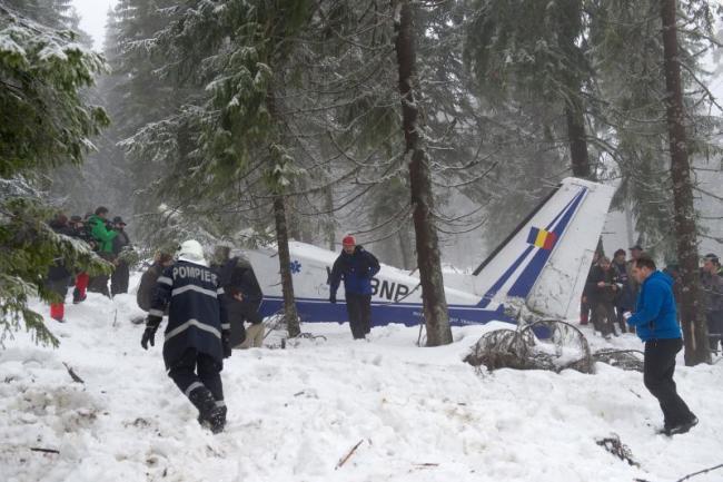 Din raportul accidentului aviatic din Apuseni: o singură persoană a purtat centură de siguranţă