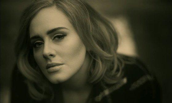 VIDEO - Adele înregistrează un RECORD ABSOLUT pe Youtube