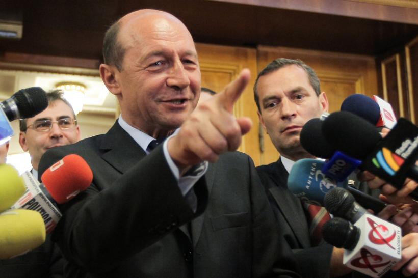 Băsescu despre redeschiderea dosarului privind răpirea jurnaliştilor: Procurorul general face un joc politic 