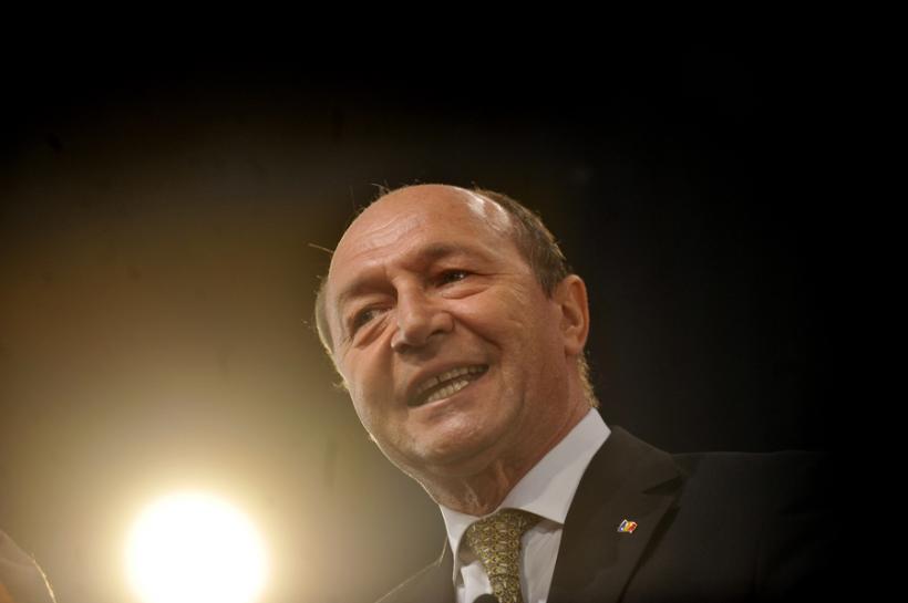 Instanţa confirmă urmărirea penală pe numele lui Băsescu în dosarul răpirii jurnaliştilor 