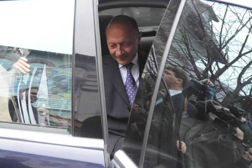 Traian Băsescu: Pas cu pas, dar repede! Trebuia să ştim deja numele premierului desemnat 