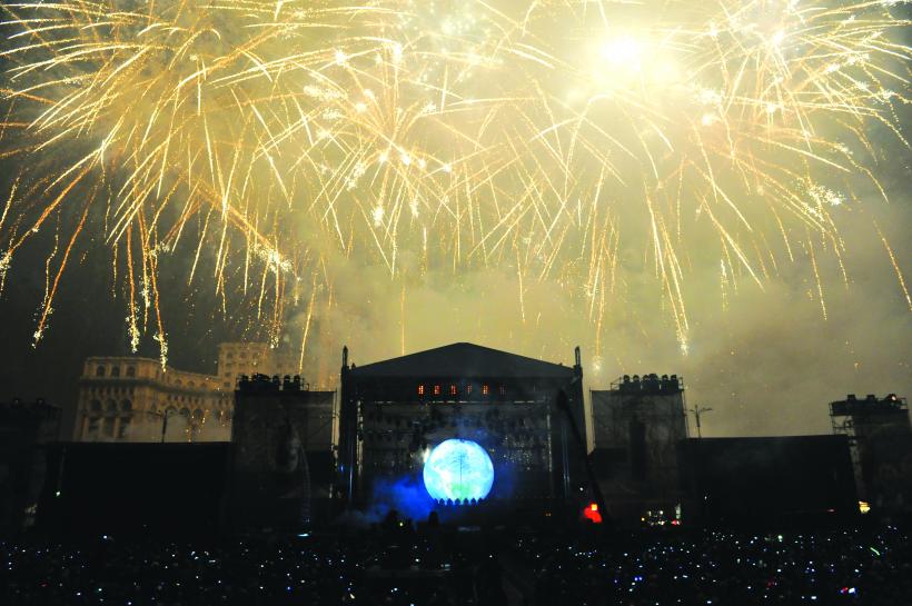 Pirotehniștii din Colectiv au tras tone de artificii la Revelionul organizat de Primăria Capitalei