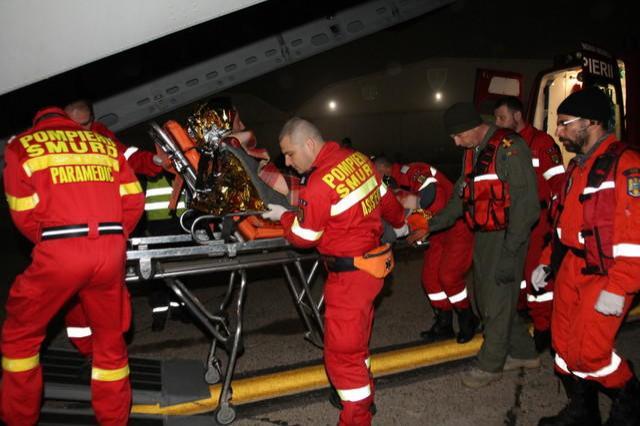 MApN: Pacienţi răniţi în incendiul din Colectiv, transferaţi duminică în Marea Britanie şi Ungaria cu aeronave Spartan