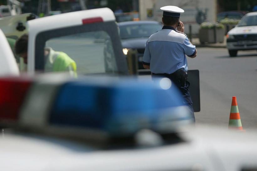 Un poliţist din Botoşani a condus maşina de serviciu timp de şapte ani fără să deţină permis 