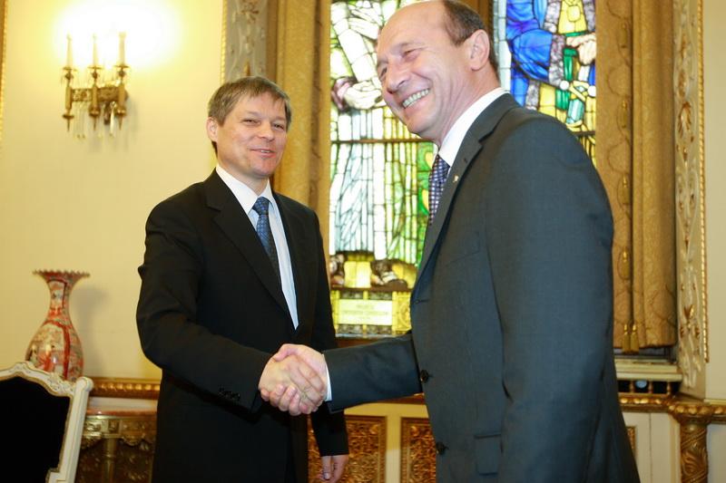 Cioloş discută cu liderii MP pe tema formării noului guvern 