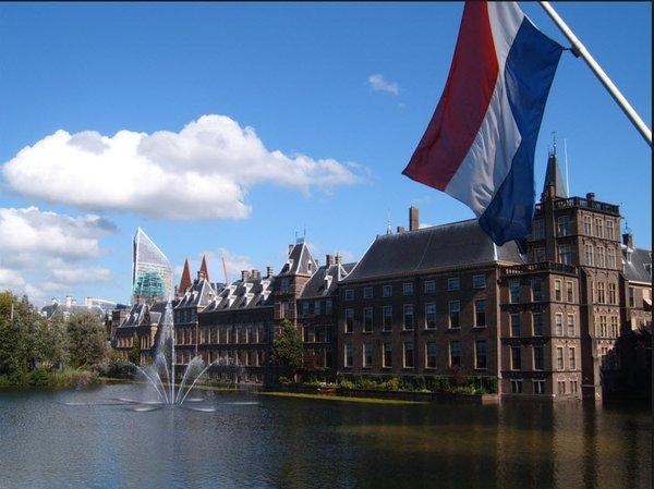 O scurgere de informaţii parlamentară riscă să slăbească coaliţia guvernamentală din Olanda