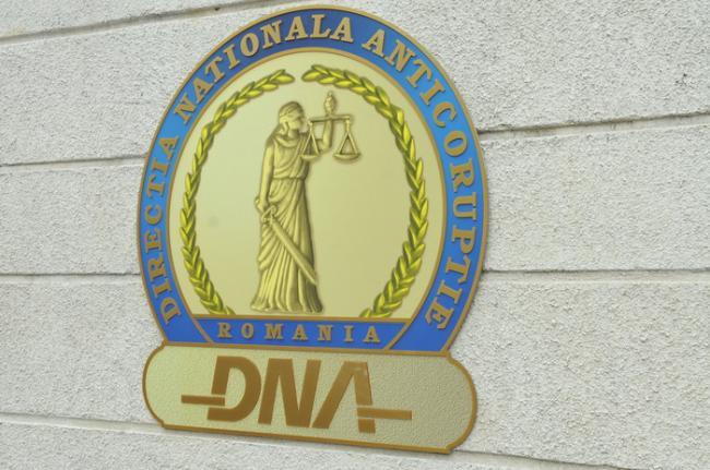 Descinderi ale procurorilor DNA la Consiliul Judeţean Iaşi