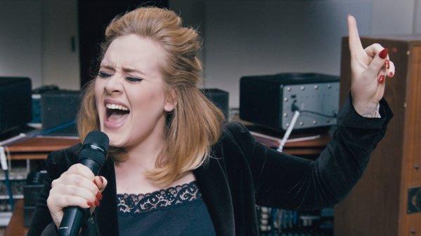 Adele nu vrea să-şi difuzeze noul album pe nicio platformă de streaming