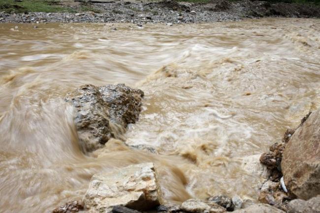  Cod Portocaliu de inundaţii pe râul Teleorman din judeţele Argeş şi Teleorman, până la ora 16,00 