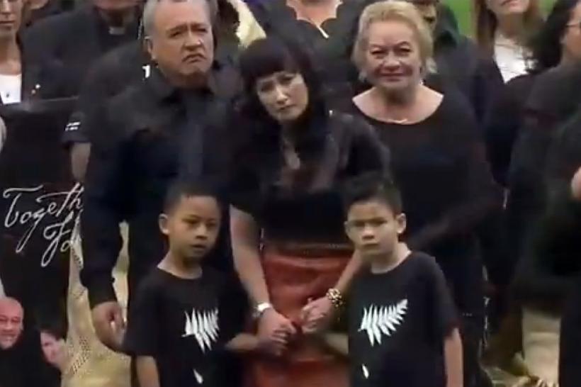 VIDEO - Ceremonie impresionantă la înmormântarea vedetei rugby-ului Noii Zeelande, Jonah Lomu