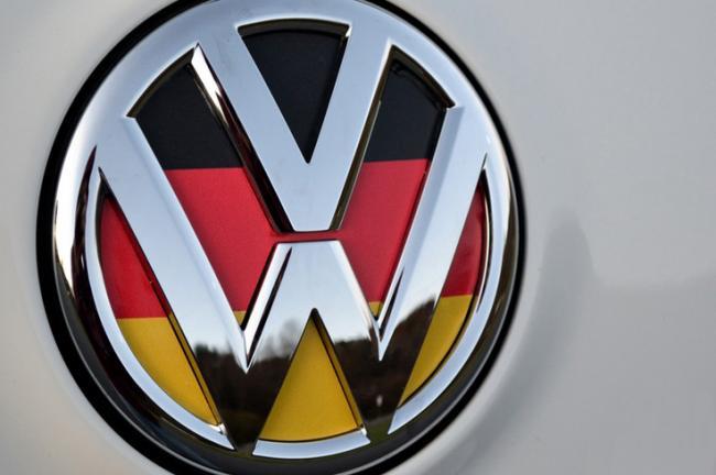  Piaţa auto din Germania nu e afectată de scandalul Volkswagen 