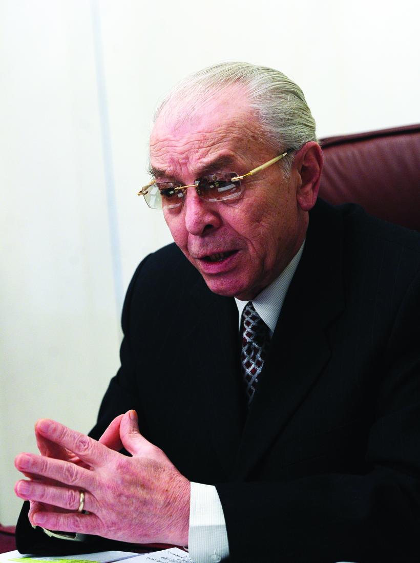 DE ZIUA TA! Nicolae Văcăroiu, politician 