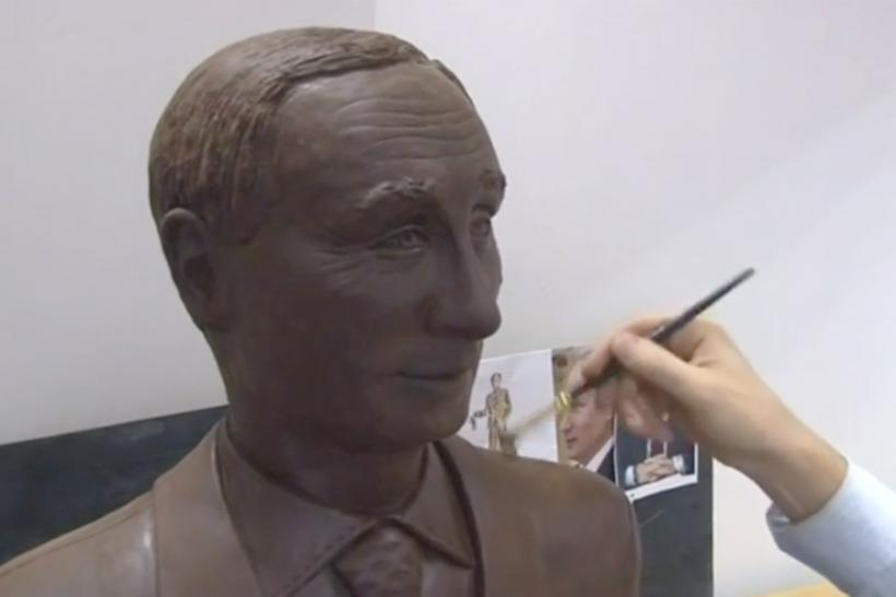 VIDEO - Vladimir Putin va avea o statuie de... ciocolată, la Sankt Petersburg 