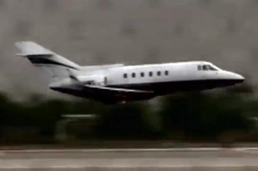 VIDEO - Un avion de mici dimensiuni a aterizat forţat pe burtă în Palm Springs