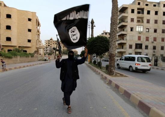 Susținătorul ISIS din Craiova, reținut! A studiat printre alte, cum se face o bombă artizanală
