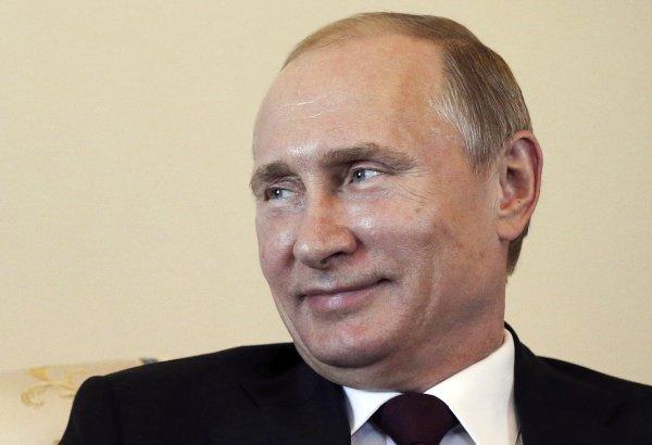 Vladimir Putin va ataca în justiţie Ucraina în cazul în care Kievul nu-şi achită datoria de 3 miliarde de dolari