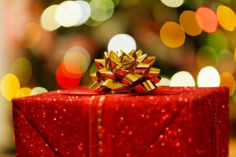 Cele mai neinspirate cadouri de Crăciun primite de reprezentantele sexului frumos