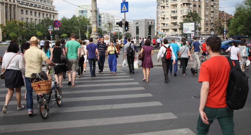 Situaţie extrem de gravă semnalată de INS: Populaţia rezidentă a României se reduce cu echivalentul a două oraşe mici anual 