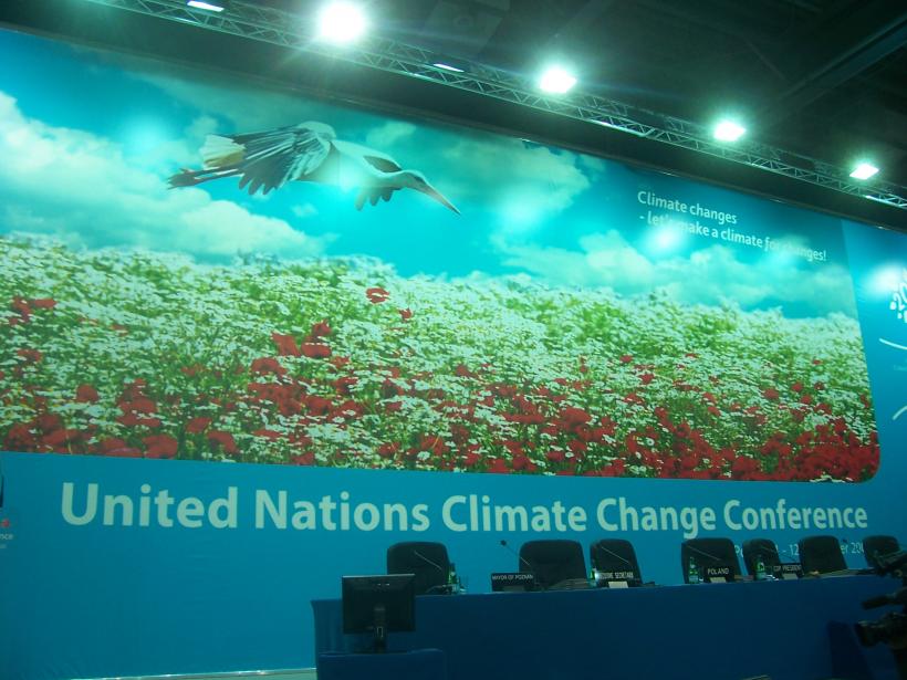 Președinția franceză a COP21 prezintă proiectul de acord reprezentanților celor 195 de țări prezente la summit