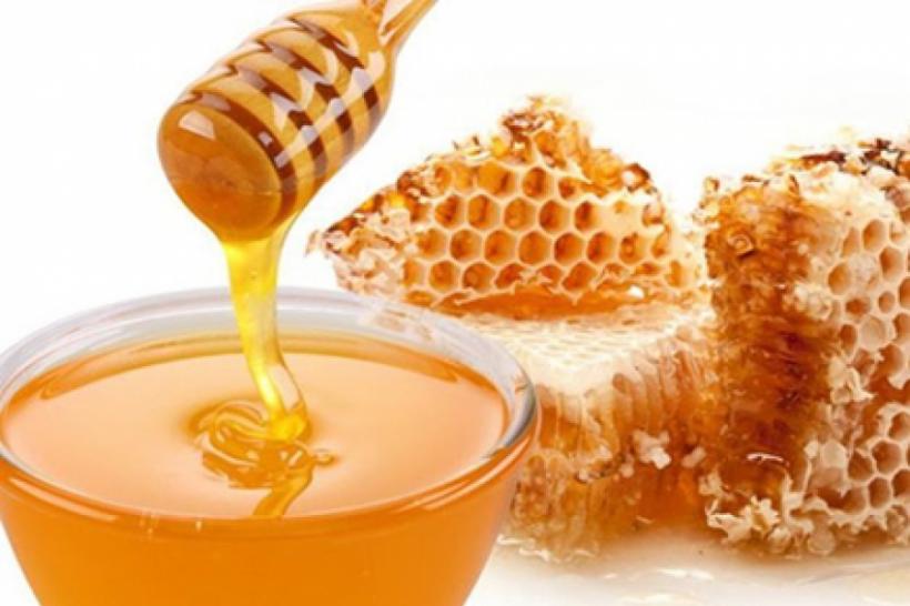 Falși apicultori? Tot ce trebuie să știi despre MIEREA FALSIFICATĂ. Ce TESTE trebuie să faci