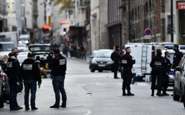 Incident grav la Paris. Un profesor a fost agresat cu un cutter de un individ care a invocat Statul Islamic