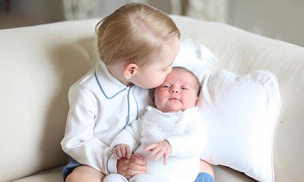 Prinţesa Charlotte şi prinţul George primesc deja cadouri de Crăciun