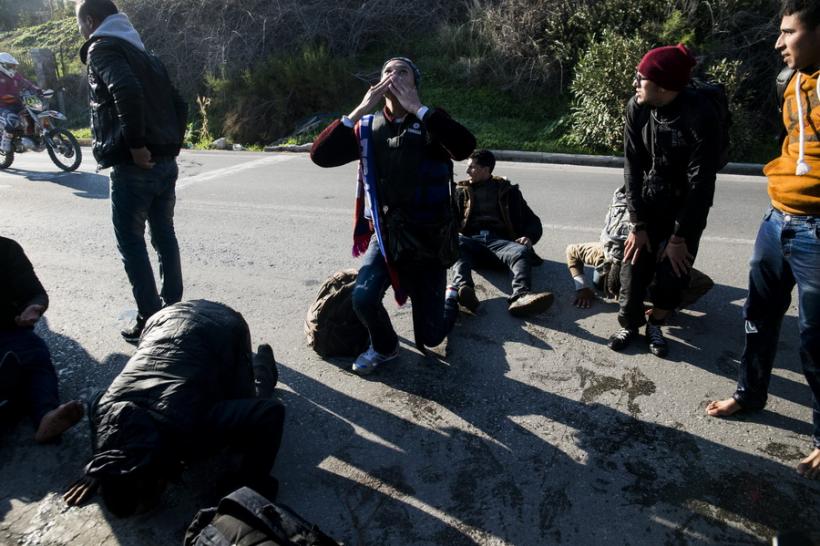 UNHCR şi UE au semnat un angajament pentru găzduirea temporară în Grecia a 20.000 de solicitanţi de azil 