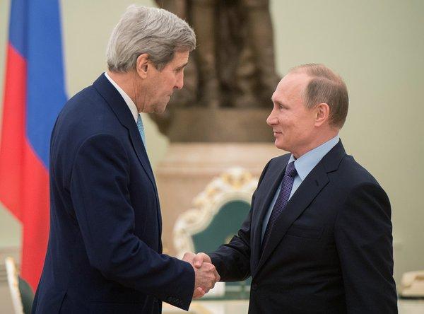 John Kerry i-a exprimat lui Vladimir Putin &quot;îngrijorarea&quot; sa că Rusia loveşte opoziţia moderată din Siria 
