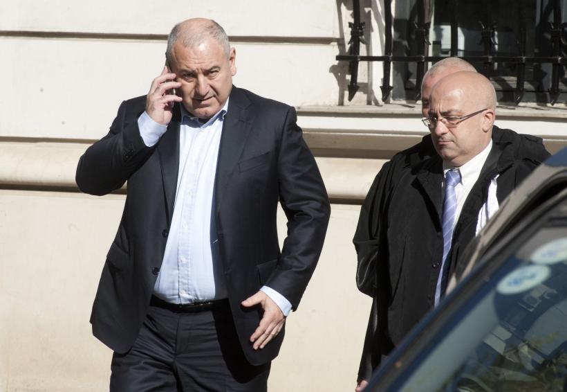 Sora lui Dorin Cocoş, în afaceri cu apropiaţii familiei Băsescu 18523835