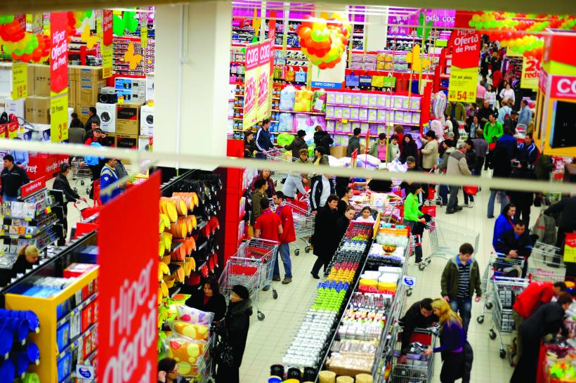Toţi retailerii se extind. Magazine pe bandă rulantă şi-n 2016 18524000