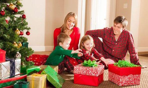 Cum învățăm copiii despre bunele maniere la primirea cadourilor