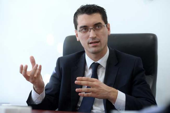 Razvan Burleanu, președintele FRF, a rămas fără permis
