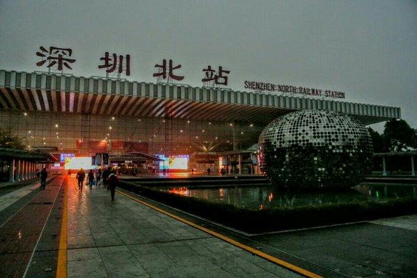 Cea mai mare gară feroviară subterană din Asia se inaugurează mercuri în oraşul chinez Shenzhen 