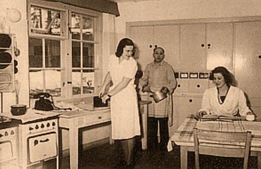 Originile românești ale bucătăresei lui Hitler. Mareșalul Ion Antonescu i-a recomandat-o lui Hitler!