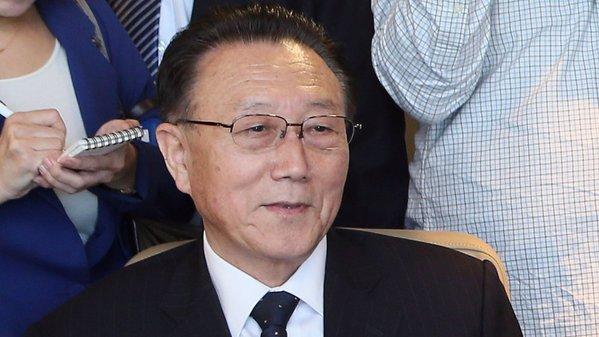 Important diplomat nord-corean a murit într-un misterios accident rutier. Kim Jong-Un a plâns