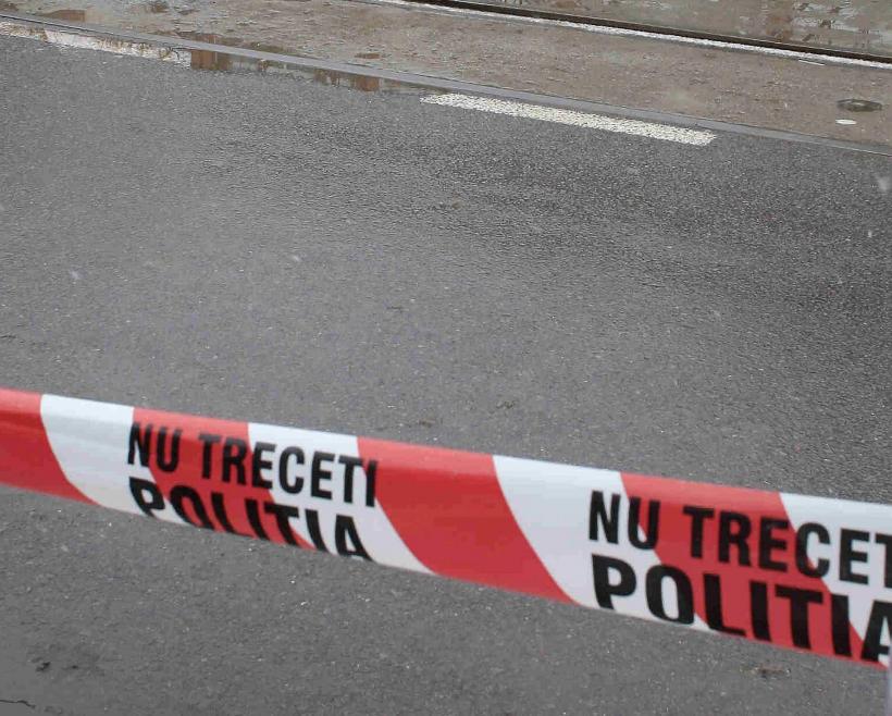 Accident GRAV in Suceava. Un şofer a intrat într-un cap de pod