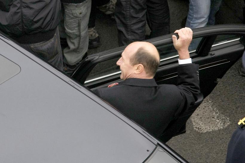 Băsescu îl atacă dur pe consilierul prezidenţial Dan Mihalache