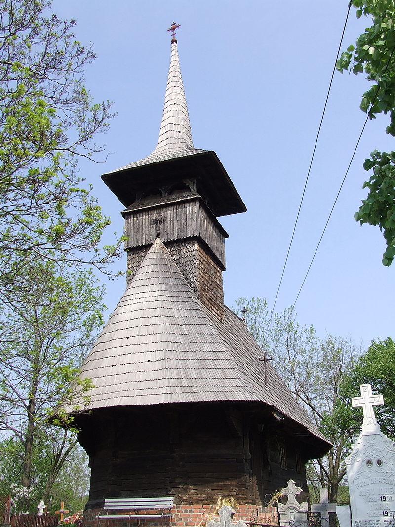 Vâlcea: Un cătun cu case din secolul XVII, propus de primăria Stăneşti pentru a fi sat turistic monahal 