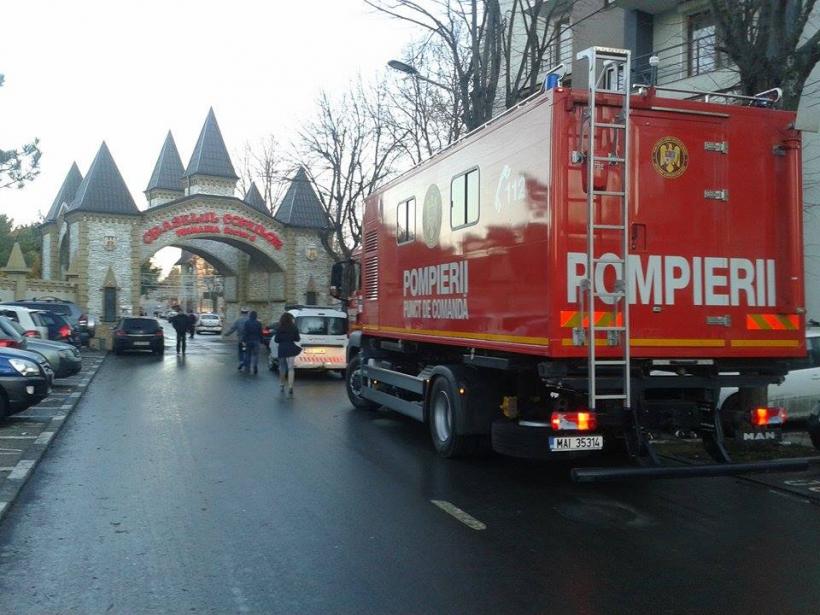 FOTO. Incendiu la un restaurant din Orășelul Copiilor  18525767