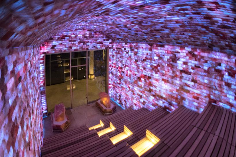 Cel mai mare SPA de relaxare din UE  18525901