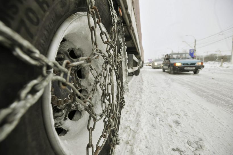 DRUMURI ÎNCHISE. Drum județean din Constanța, blocat din cauza ninsorii abundente