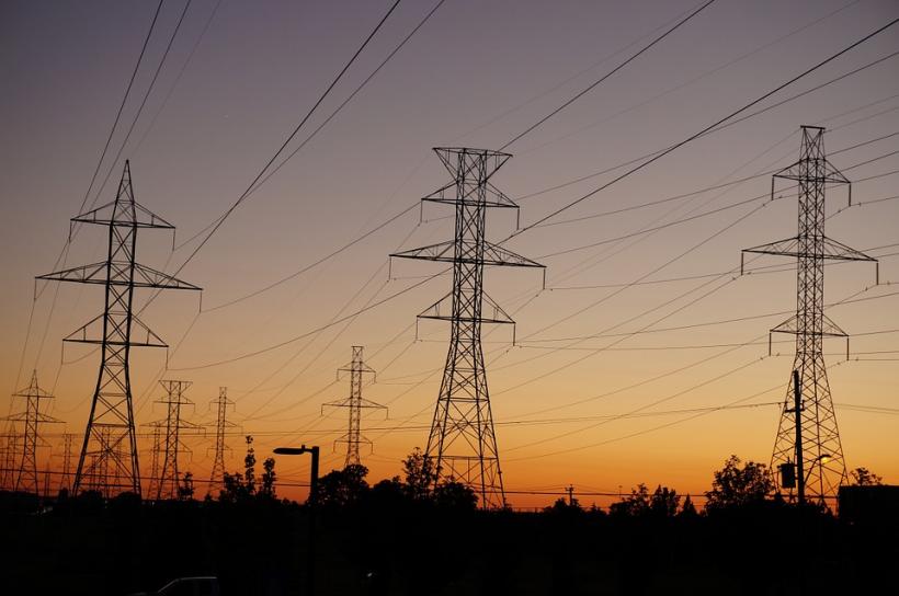 Alimentarea cu energie electrică este întreruptă în 8 localităţi din judeţele Constanţa şi Călăraşi 