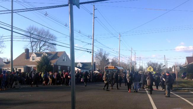 Ameninţare cu bombă în 9 şcoli din New Jersey, SUA