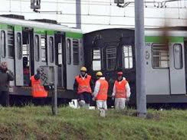 Două trenuri s-au ciocnit frontal în Italia