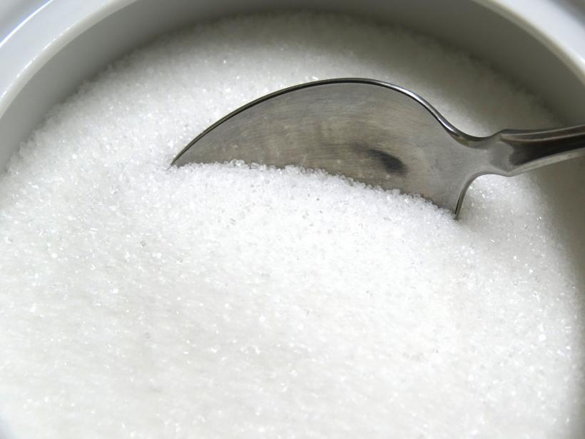 Îndulcitorii artificiali, o alternativă la zahăr sau otravă?