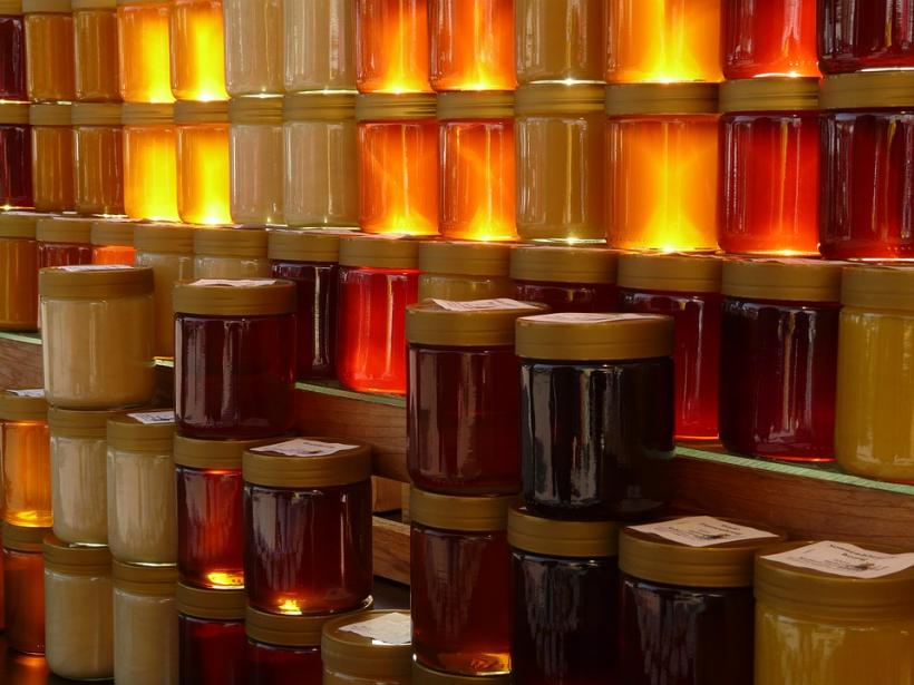 VIDEO - Cum verificam dacă mierea este pură