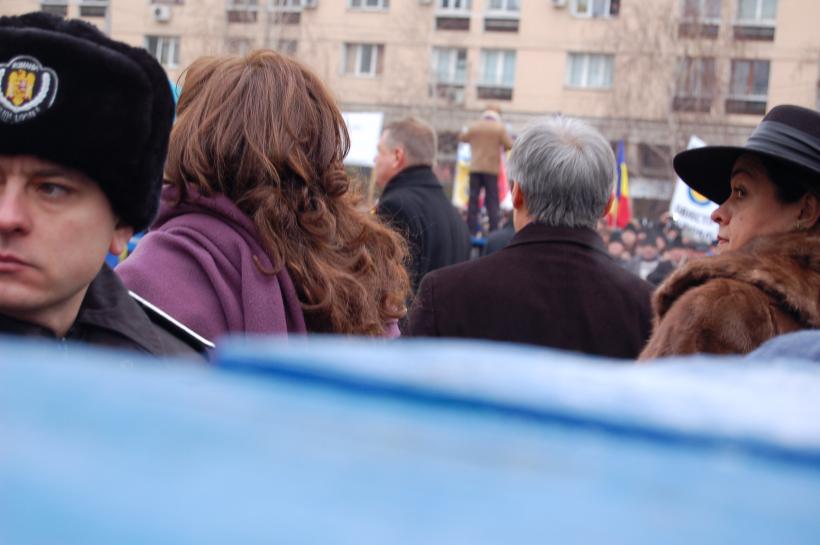 Ma cheama Dacian si il iubesc pe Dacian! Premierul a adus la Iasi sustinatori tocmai de la Arad (Galerie foto) 18526774