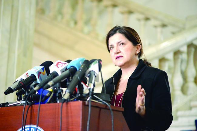 Ministrul Justiţiei, Raluca Prună, despre reducerea pedepselor pentru lucrări ştiinţifice: Voi merge pe abrogare 